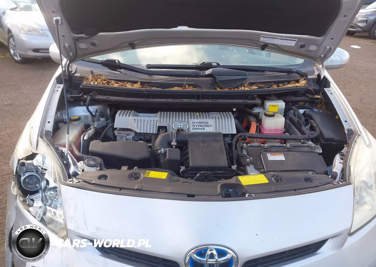 2014 Toyota Prius Two VIN:JTDKN3DU2E1781825 - 10