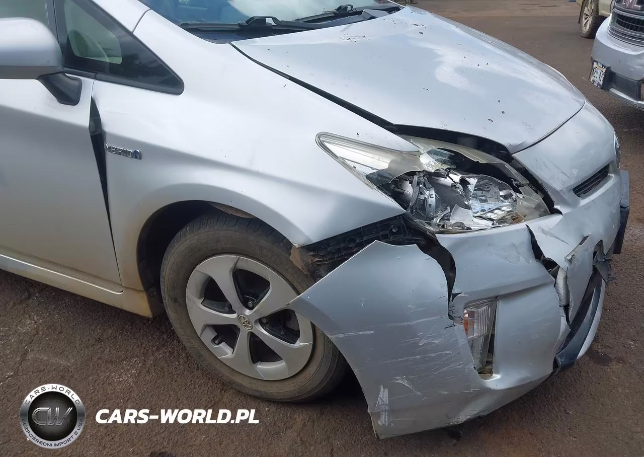 2014 Toyota Prius Two VIN:JTDKN3DU2E1781825 - 19