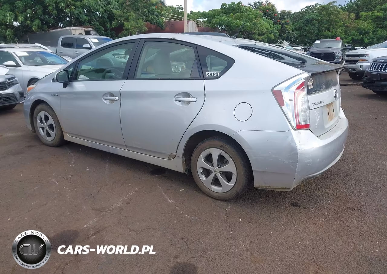 2014 Toyota Prius Two VIN:JTDKN3DU2E1781825 - 3