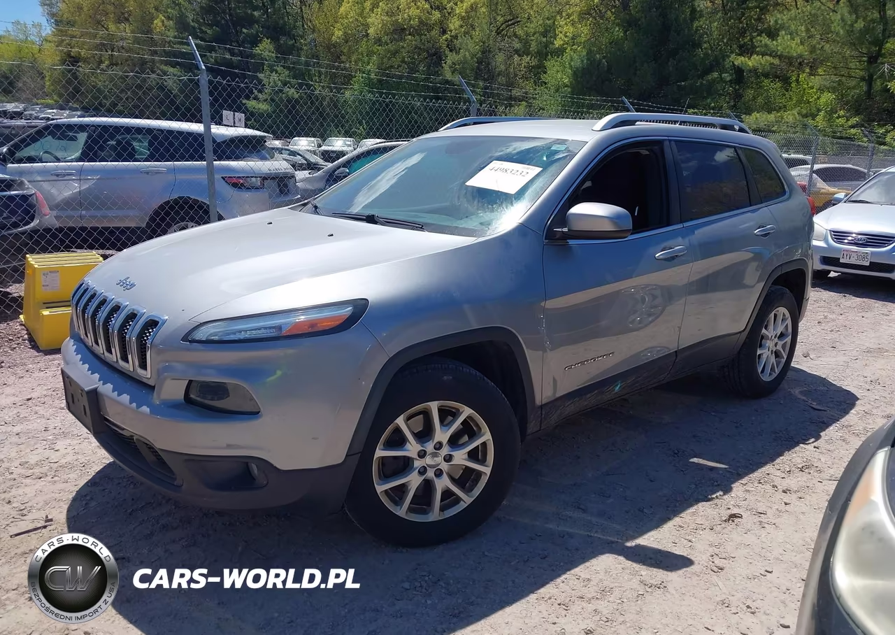 2015 Jeep Cherokee Latitude VIN:1C4PJMCS5FW605573 - 2