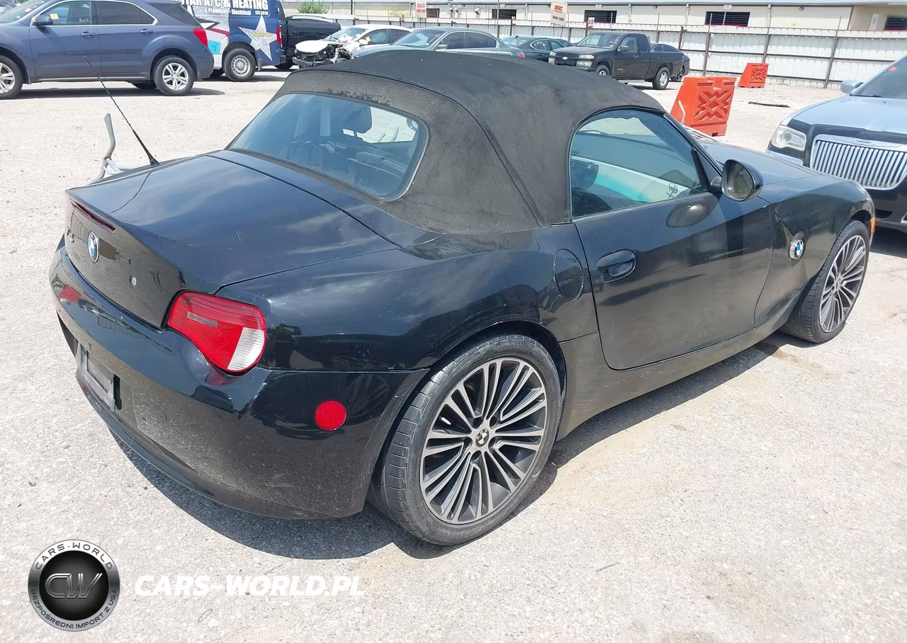 2006 BMW Z4 3.0Si VIN:4USBU53526LX00945 - 4