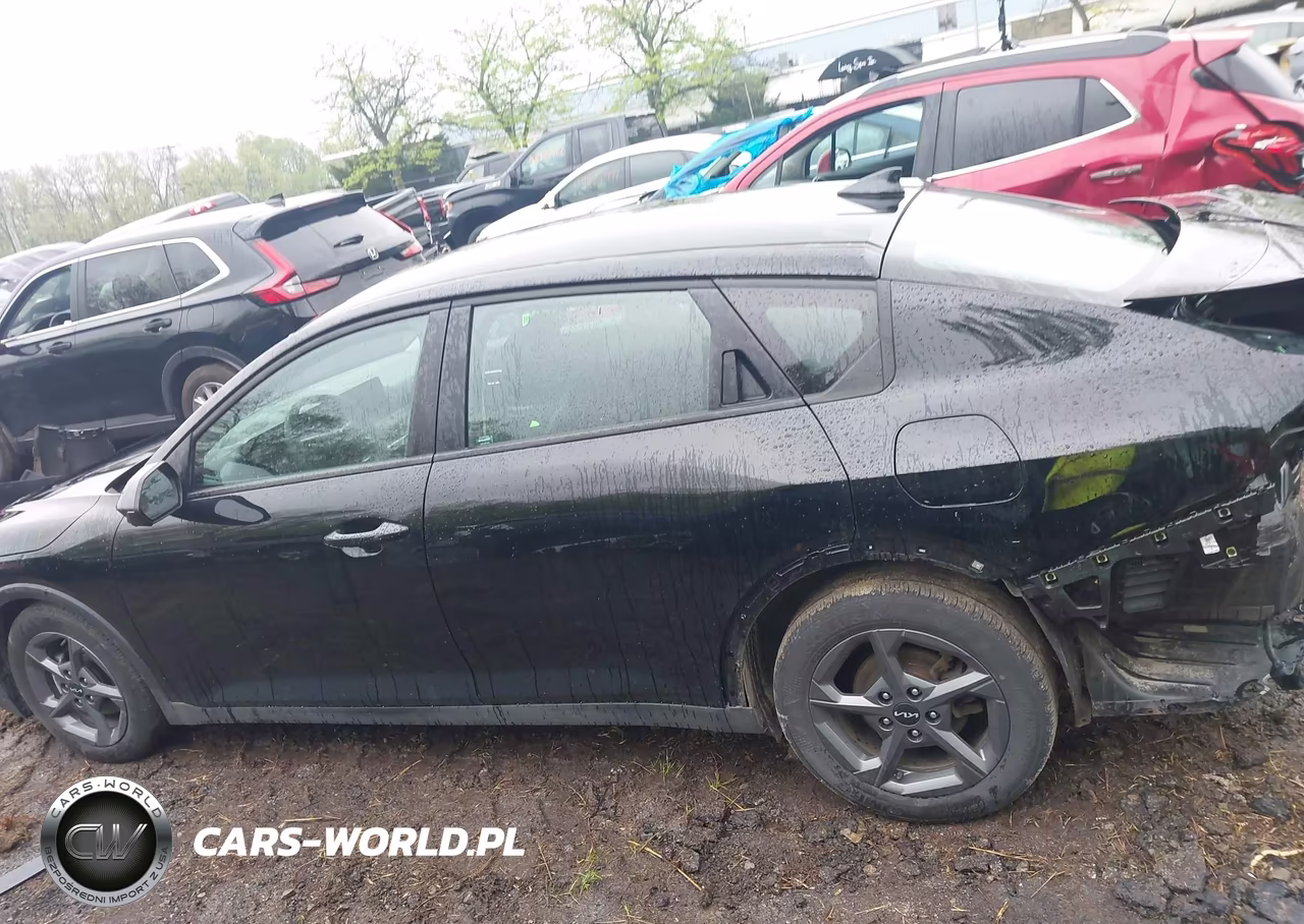 2025 Kia K4 Lxs VIN:3KPFT4DE3SE017979 - 15