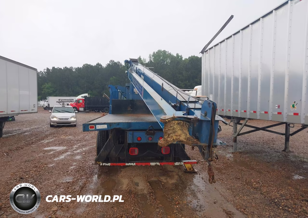 1999 International 4000 4700 VIN:1HTSCABP9XH697117 - 8