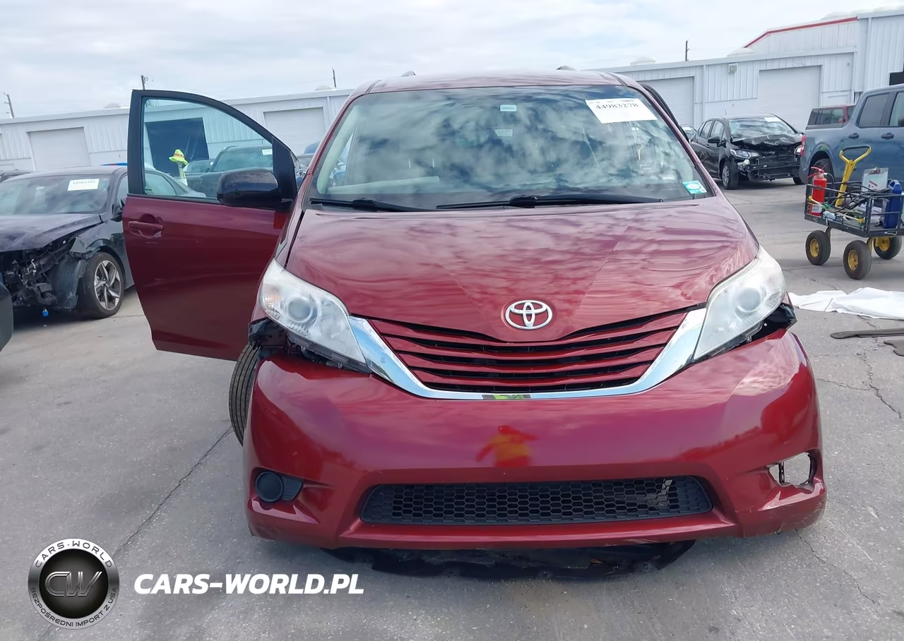 2016 Toyota Sienna Le 8 Passenger VIN:5TDKK3DC7GS706141 - 12