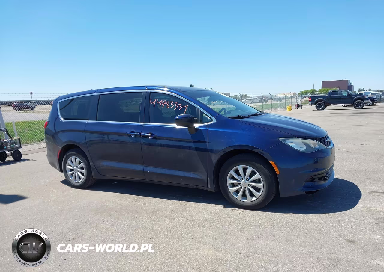 2018 Chrysler Pacifica Lx VIN:2C4RC1CG0JR316387 - 13
