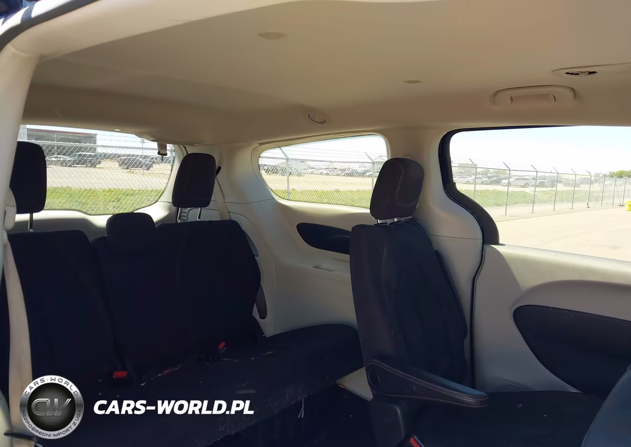 2018 Chrysler Pacifica Lx VIN:2C4RC1CG0JR316387 - 8
