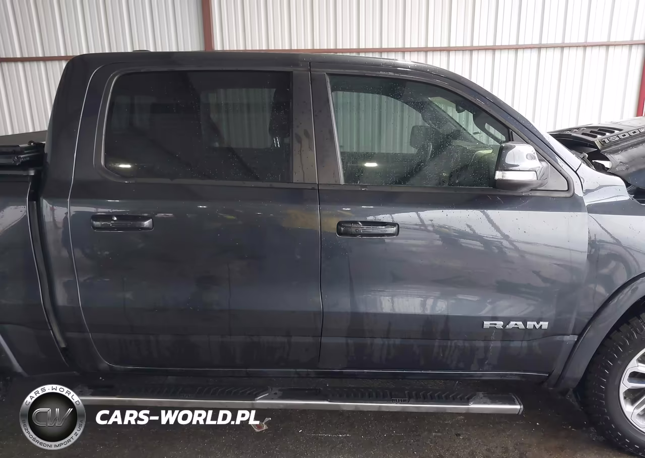 2019 Ram 1500 Laramie 4X2 5'7 Box VIN:1C6RREJT9KN792519 - 12