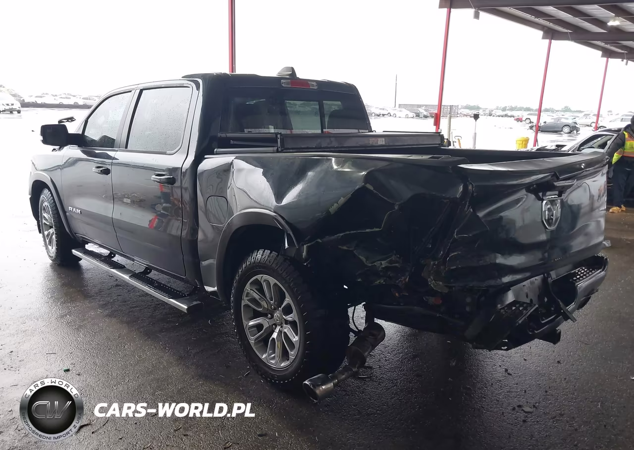 2019 Ram 1500 Laramie 4X2 5'7 Box VIN:1C6RREJT9KN792519 - 3
