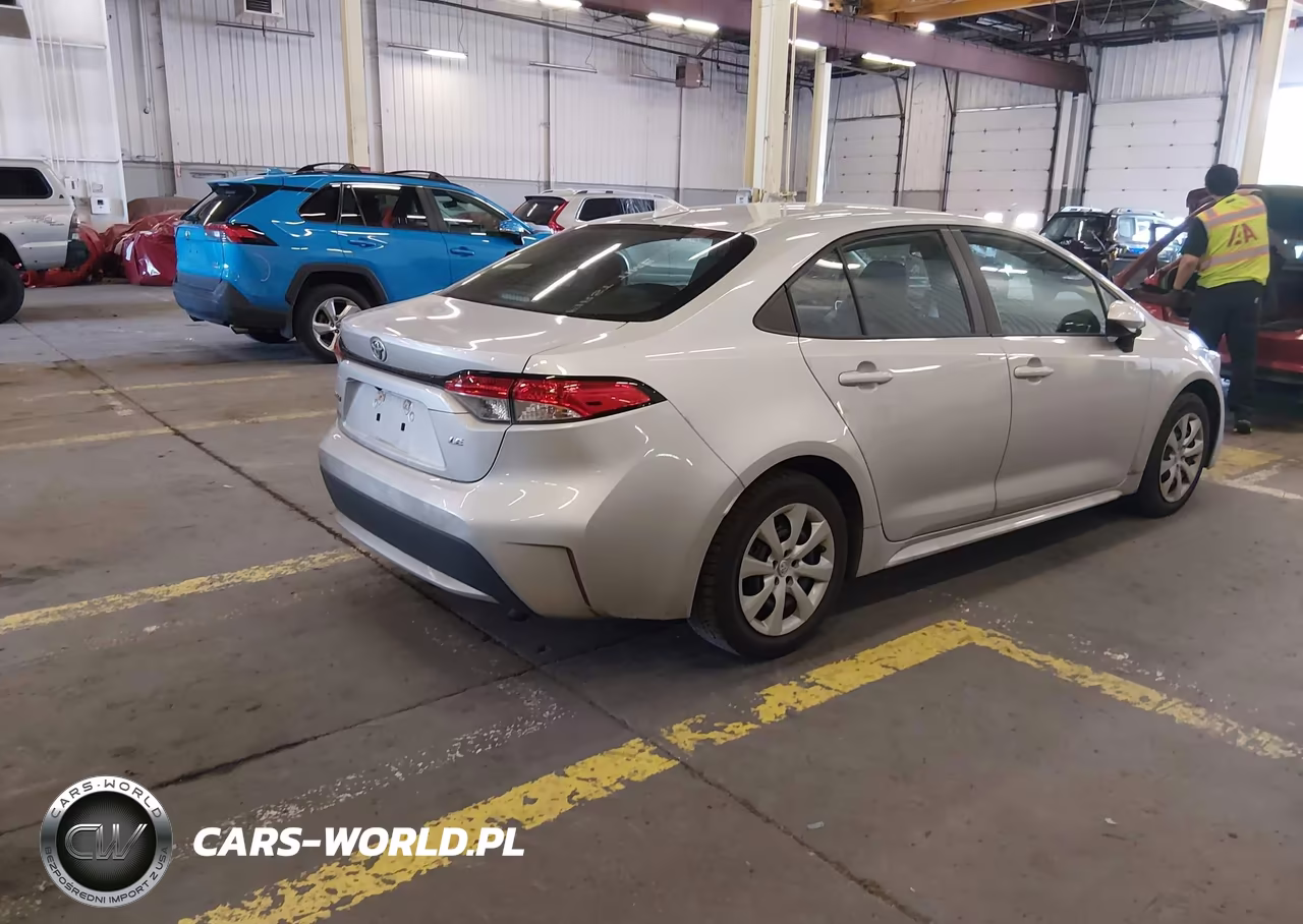2020 Toyota Corolla Le VIN:5YFEPRAE8LP141439 - 4