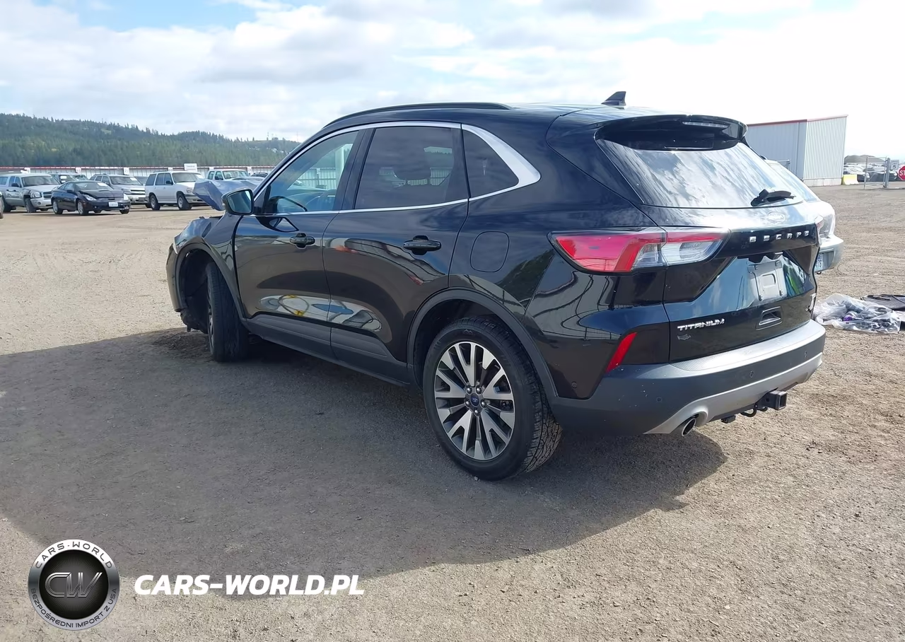 2020 Ford Escape Titanium VIN:1FMCU9J99LUA15155 - 3