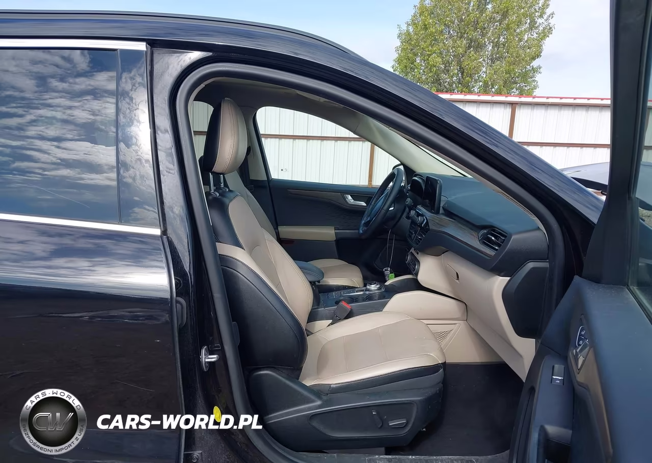 2020 Ford Escape Titanium VIN:1FMCU9J99LUA15155 - 5
