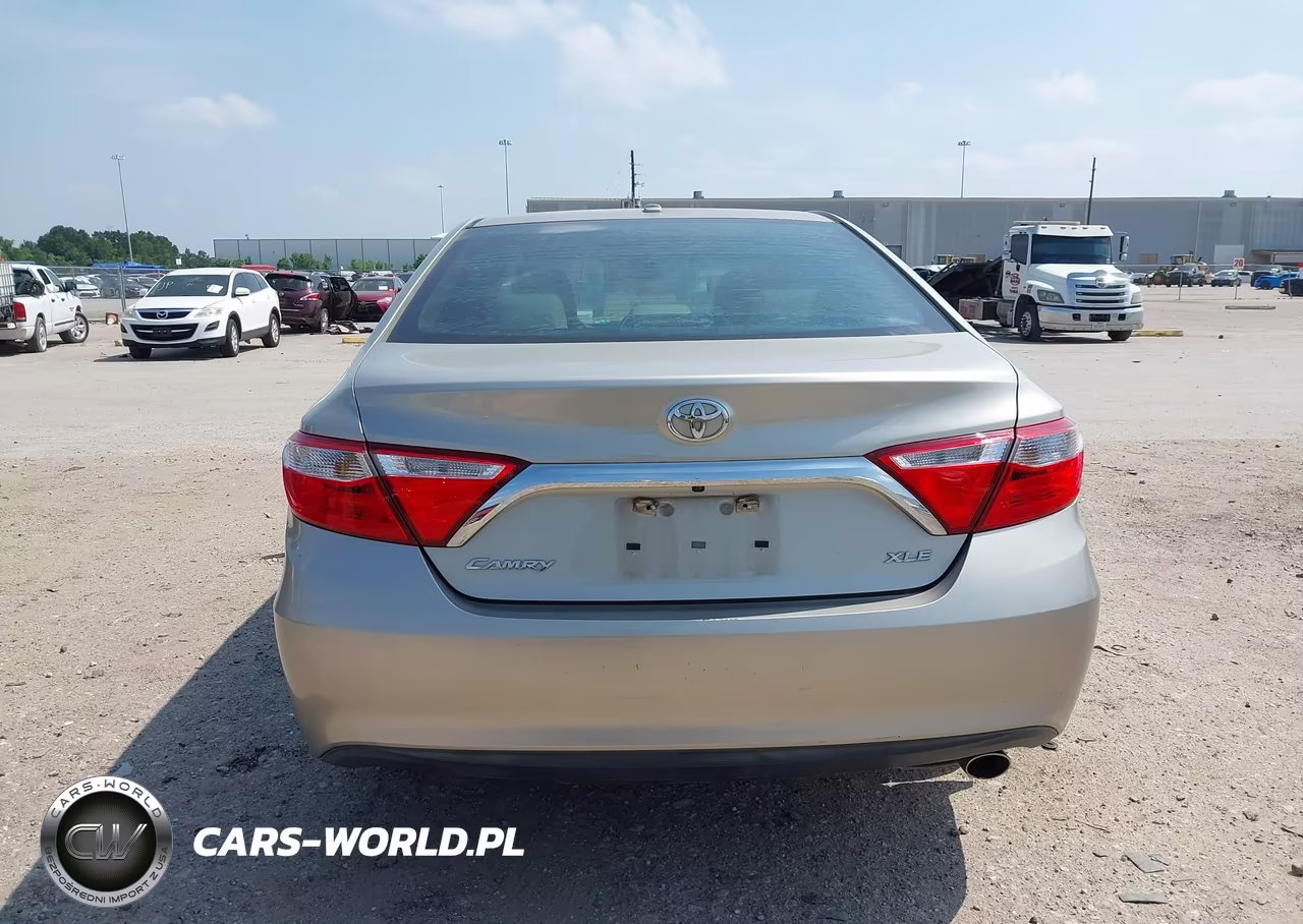 2017 Toyota Camry Xle VIN:4T1BF1FK9HU406316 - 16