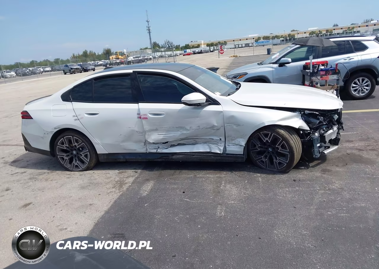 2026 BMW 530I VIN:WBA43FJ00TCW66205 - 13