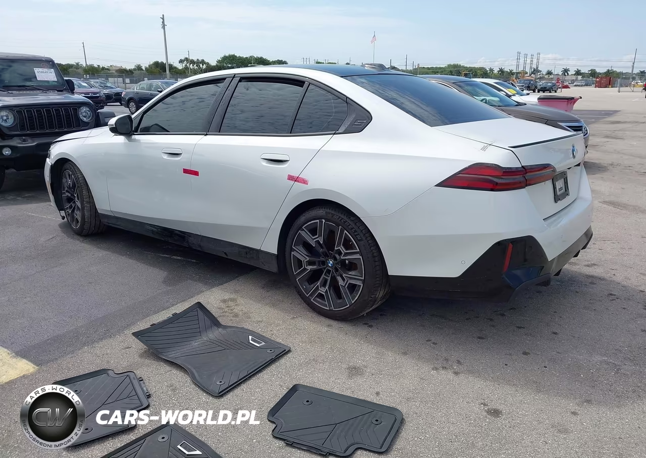 2026 BMW 530I VIN:WBA43FJ00TCW66205 - 3