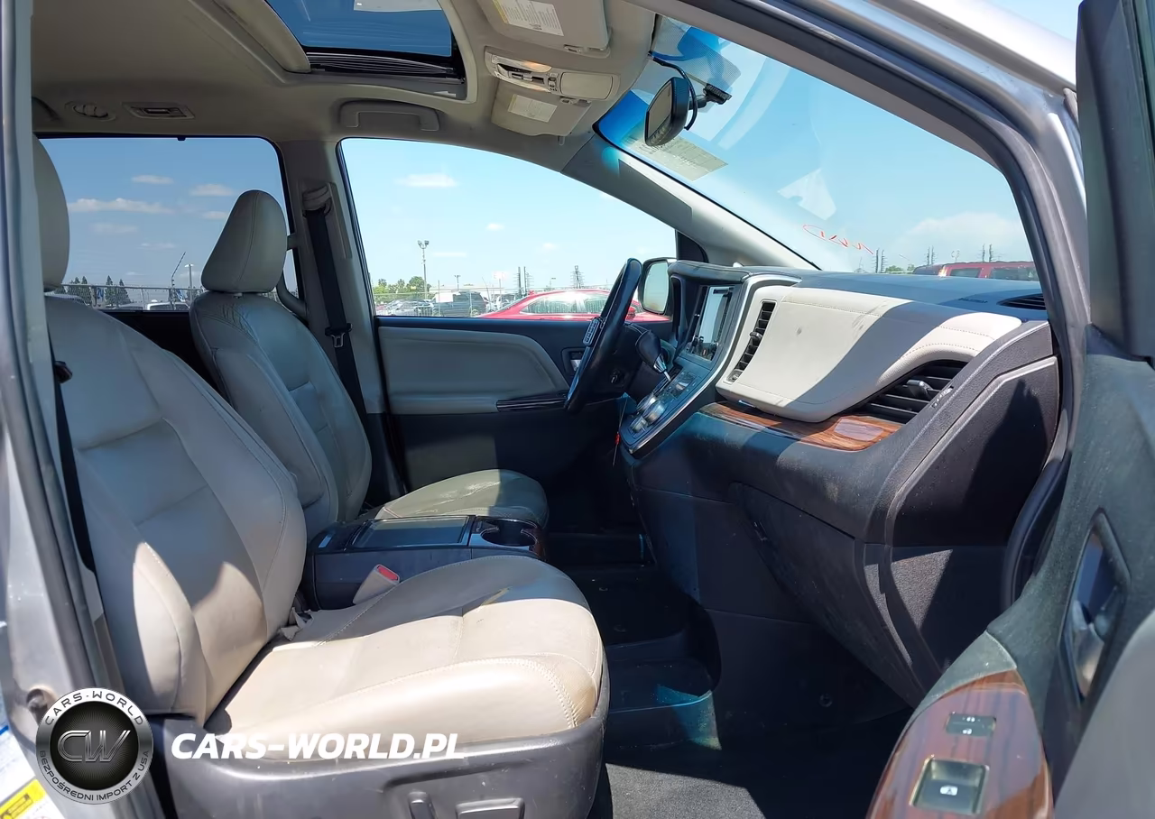 2016 Toyota Sienna Limited 7 Passenger VIN:5TDDK3DC0GS135715 - 5
