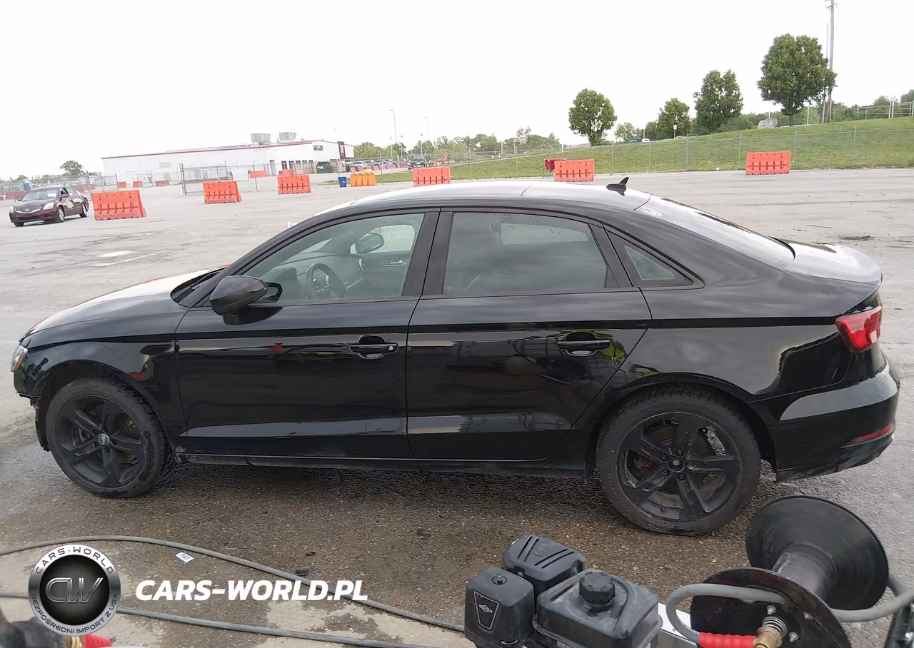 2018 Audi A3 2.0T Premium-2.0T Tech Premium VIN:WAUB8GFF9J1022206 - 14