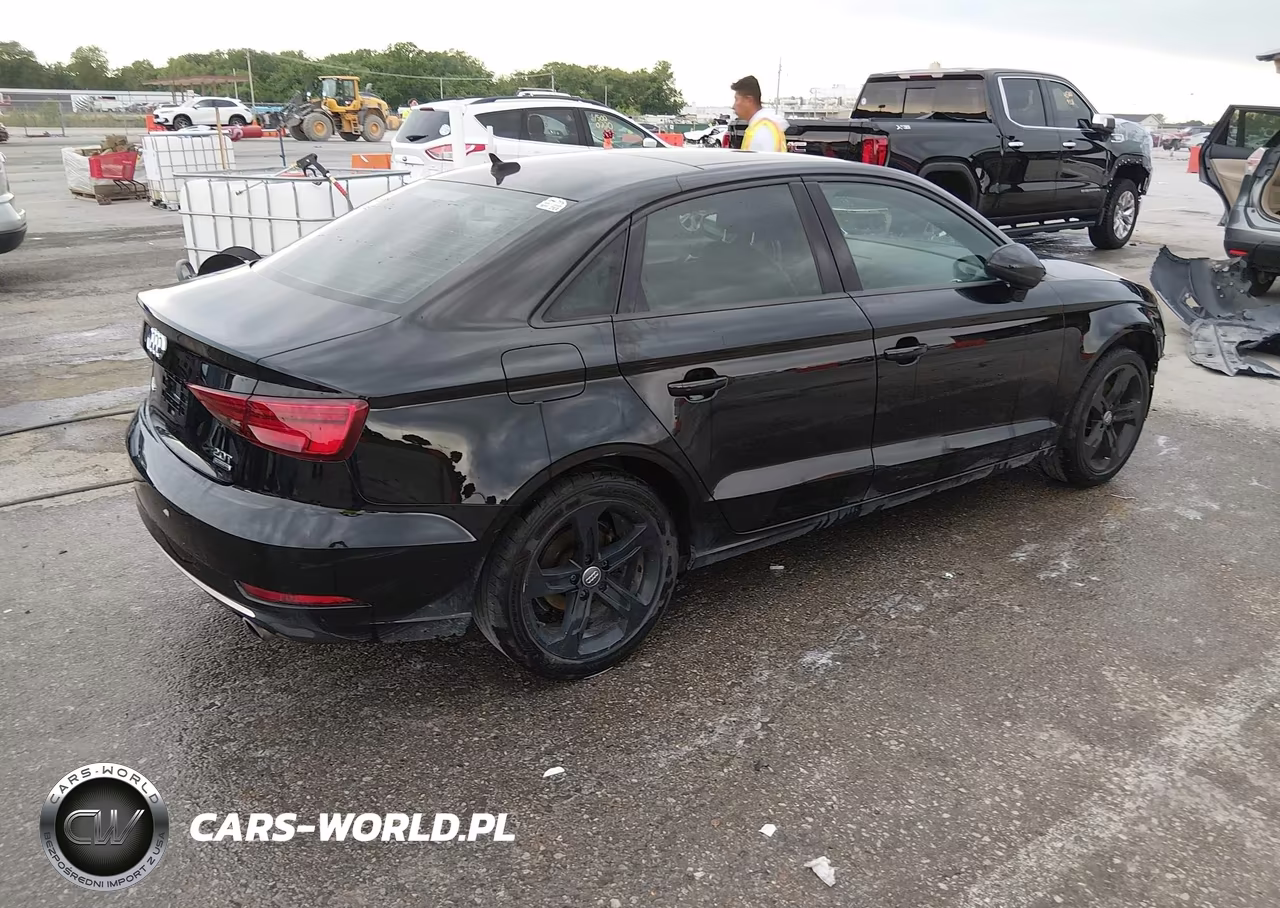 2018 Audi A3 2.0T Premium-2.0T Tech Premium VIN:WAUB8GFF9J1022206 - 4