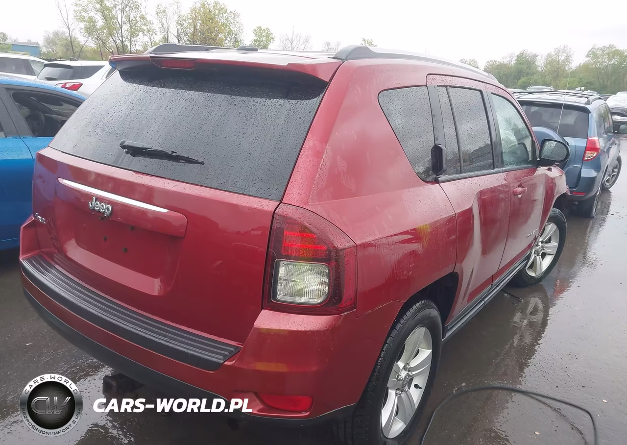 2017 Jeep Compass Sport 4X4 VIN:1C4NJDBB4HD104746 - 4