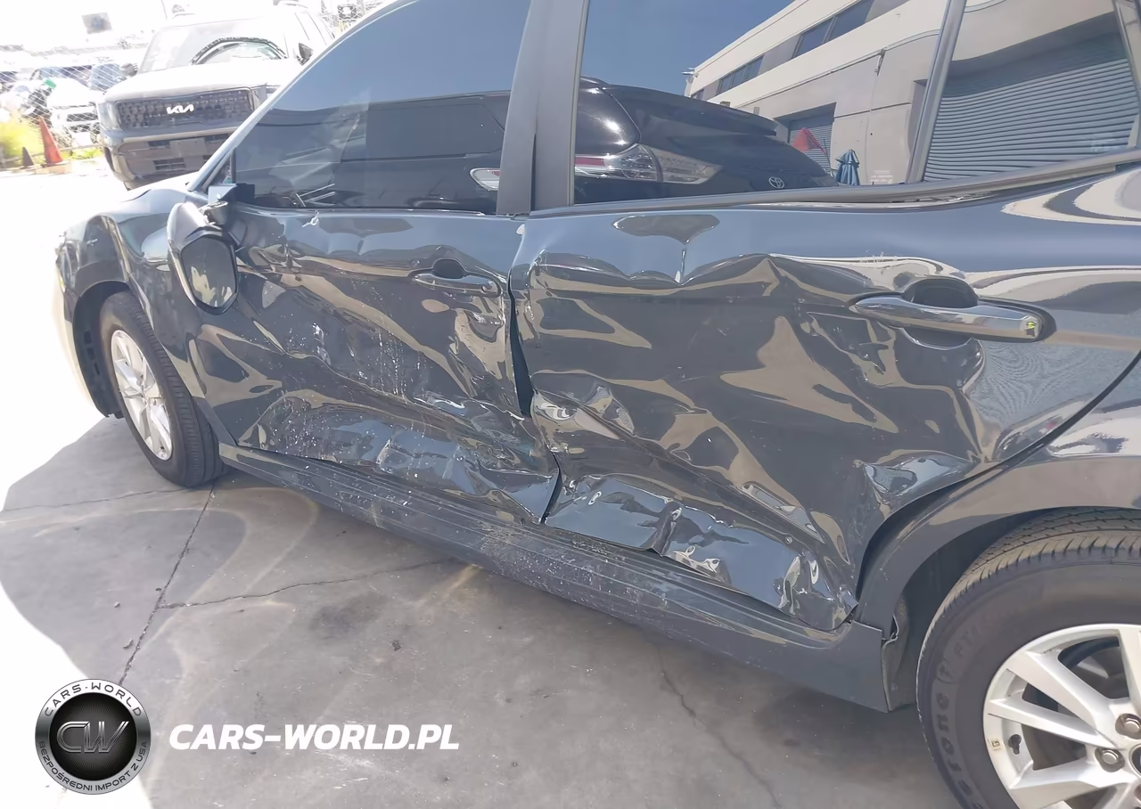 2025 Toyota Camry Le VIN:4T1DAACK3SU092228 - 14