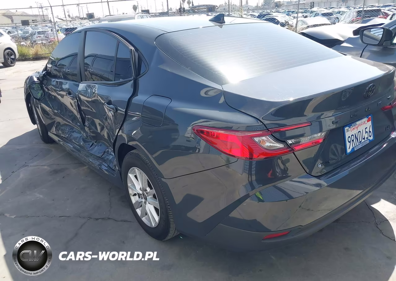 2025 Toyota Camry Le VIN:4T1DAACK3SU092228 - 3
