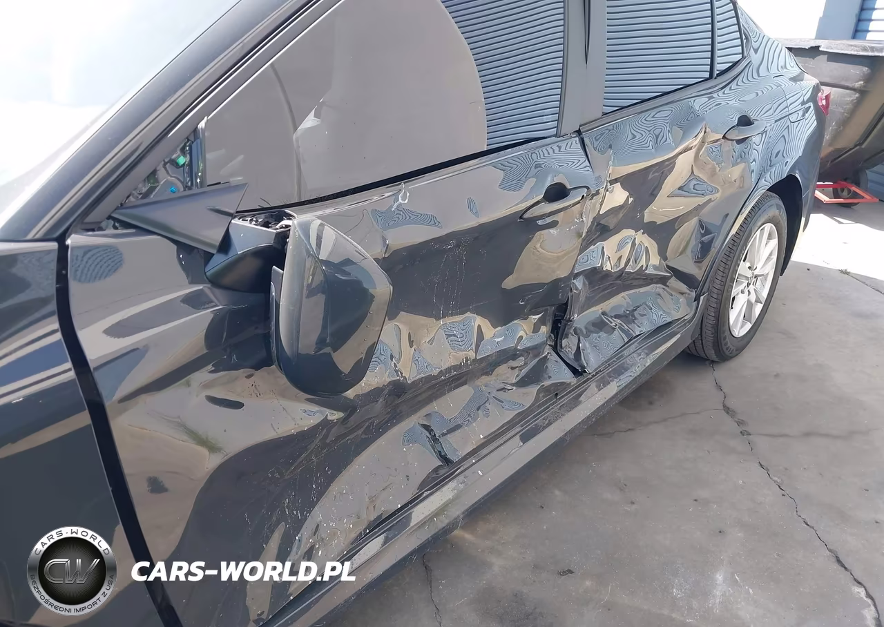 2025 Toyota Camry Le VIN:4T1DAACK3SU092228 - 6