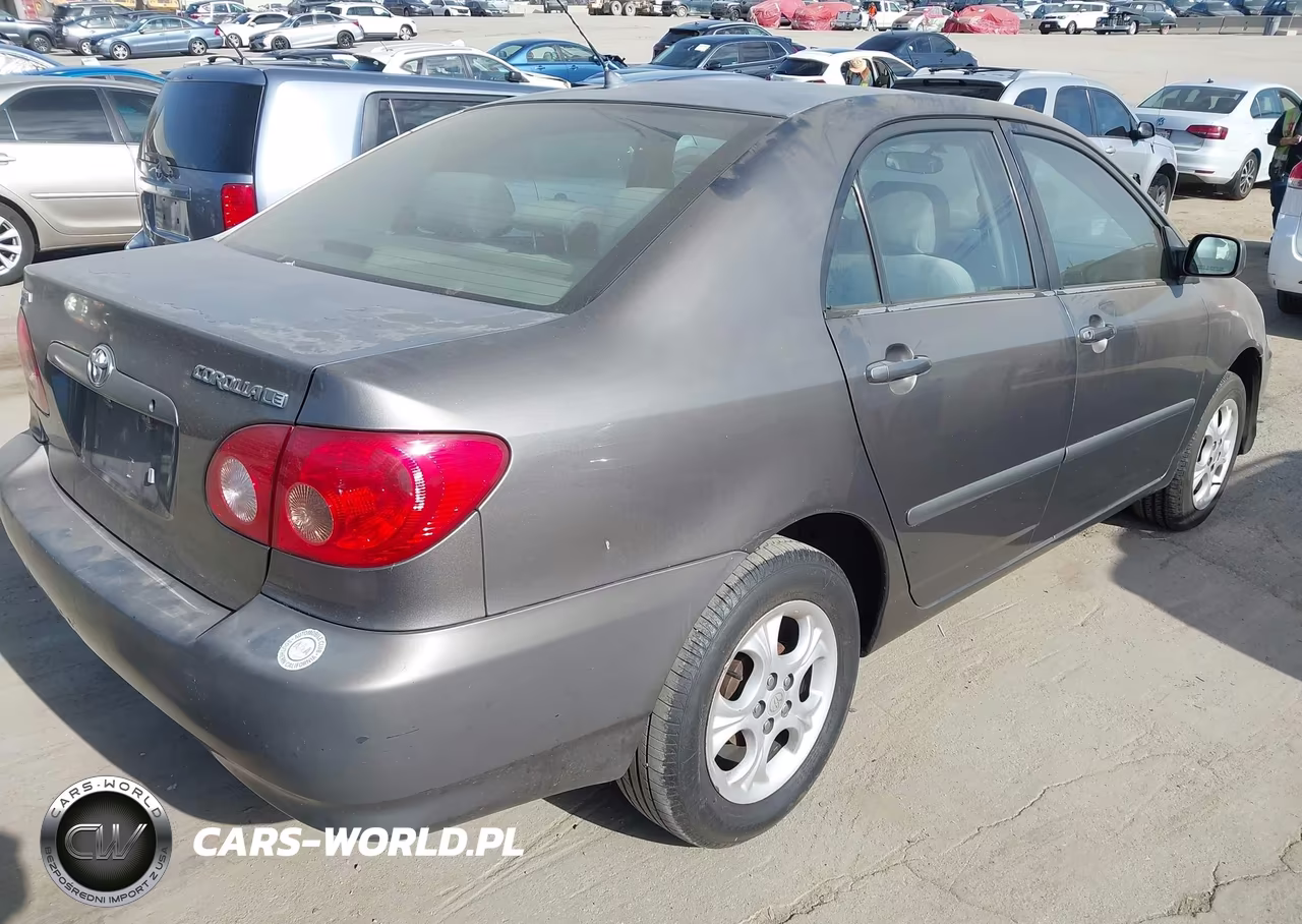 2005 Toyota Corolla Le VIN:1NXBR32E35Z418900 - 4