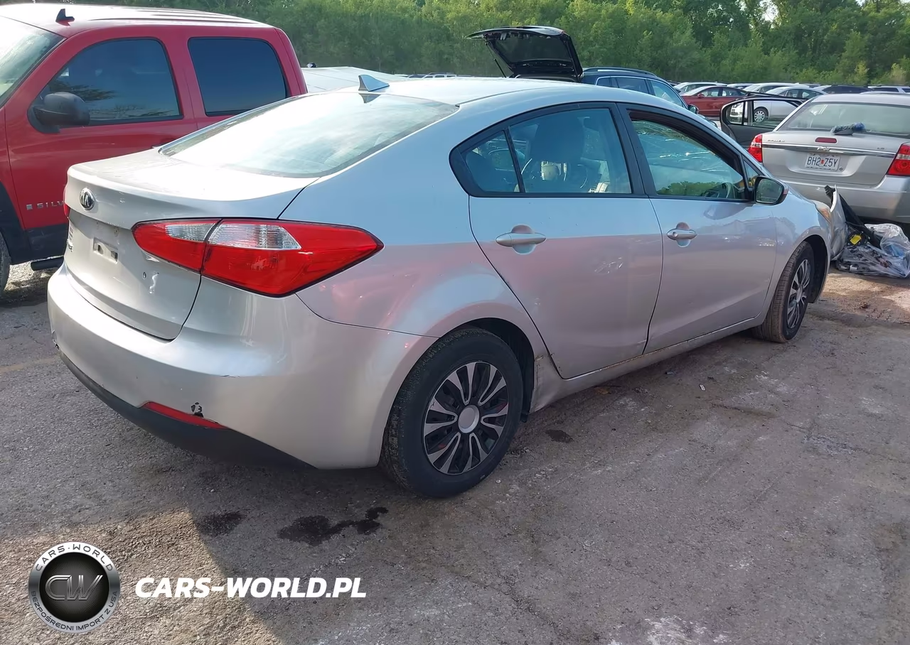 2015 Kia Forte Lx VIN:KNAFK4A63F5433240 - 4