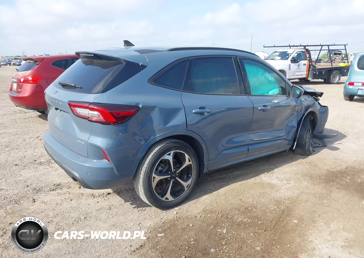 2023 Ford Escape St-Line Select VIN:1FMCU9NA4PUA97161 - 4
