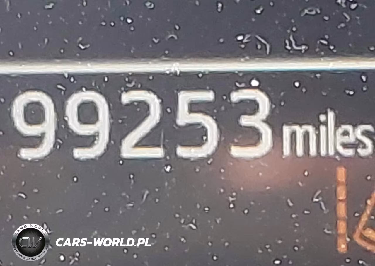 2019 Toyota Camry Le VIN:4T1B11HKXKU824757 - 16