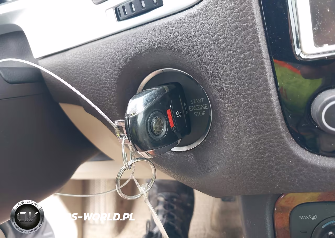 2012 Volkswagen Touareg Tdi Lux VIN:WVGFK9BP8CD002378 - 11