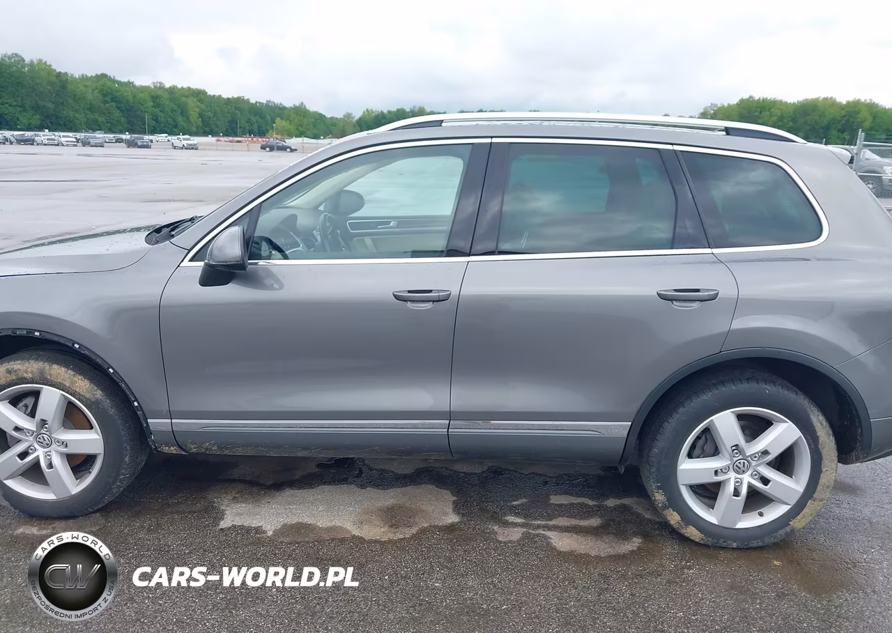 2012 Volkswagen Touareg Tdi Lux VIN:WVGFK9BP8CD002378 - 14