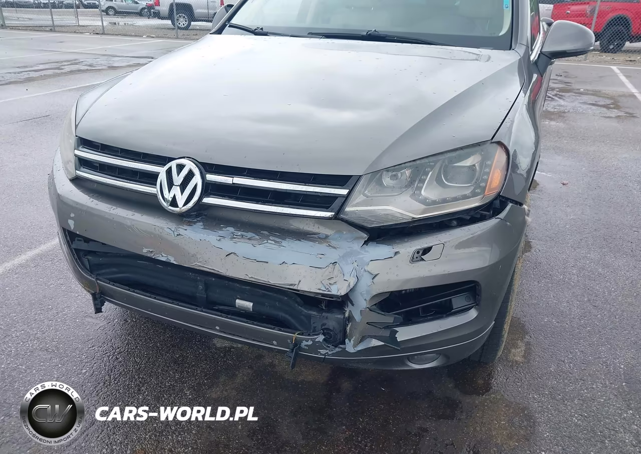 2012 Volkswagen Touareg Tdi Lux VIN:WVGFK9BP8CD002378 - 6