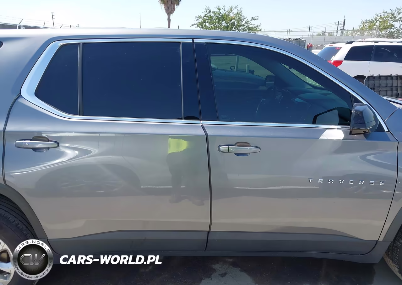 2019 Chevrolet Traverse Ls VIN:1GNERFKW4KJ283913 - 14