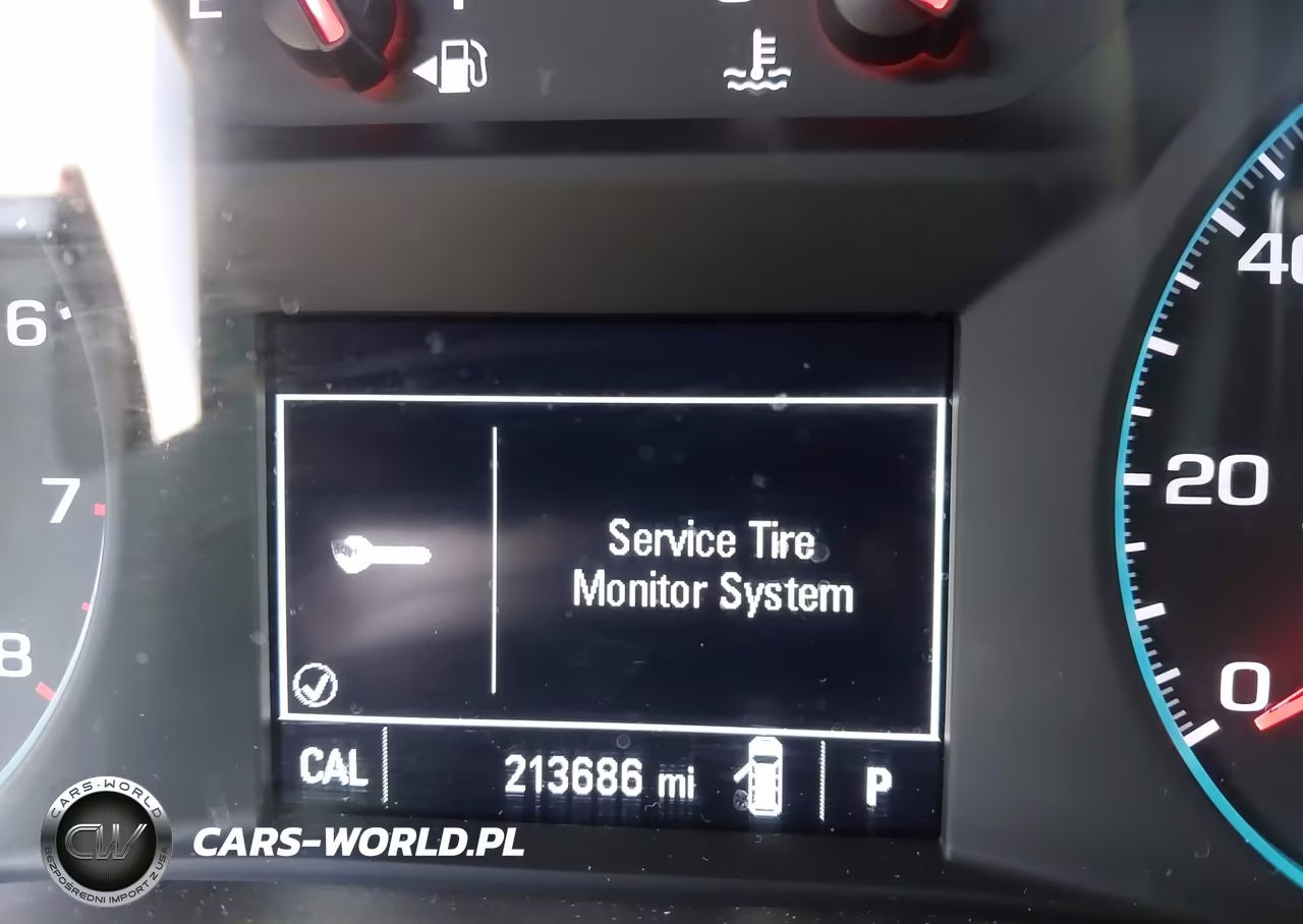 2019 Chevrolet Traverse Ls VIN:1GNERFKW4KJ283913 - 16