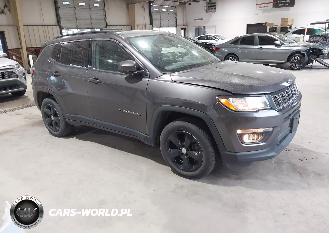 2020 Jeep Compass Latitude 4X4 – zdjęcie 1 z 17
