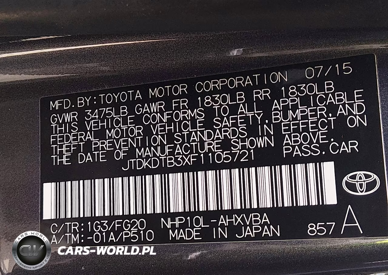 2015 Toyota Prius C Two VIN:JTDKDTB3XF1105721 - 9