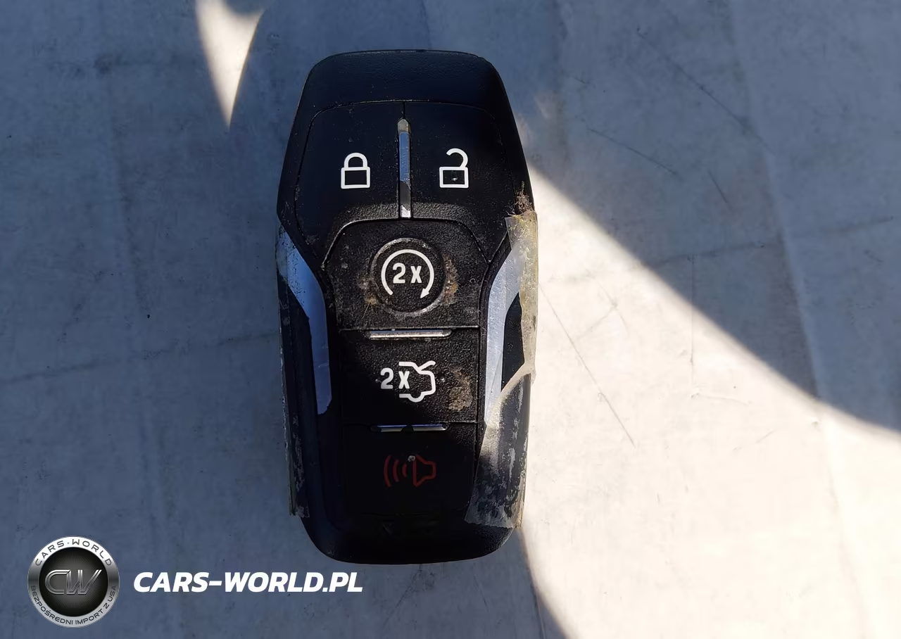2015 Ford Fusion Titanium VIN:3FA6P0D91FR270562 - 11