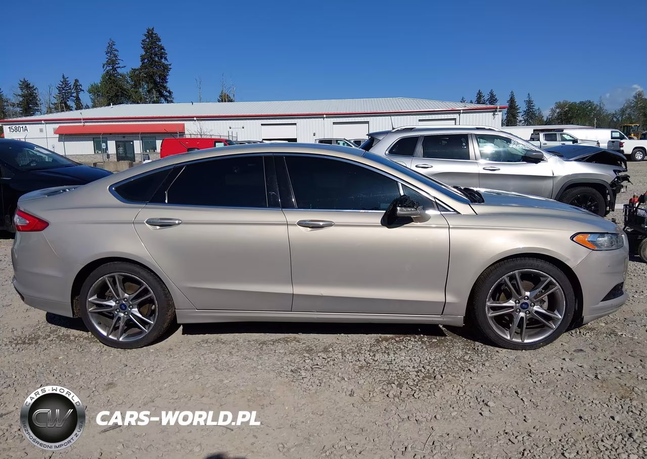2015 Ford Fusion Titanium VIN:3FA6P0D91FR270562 - 13