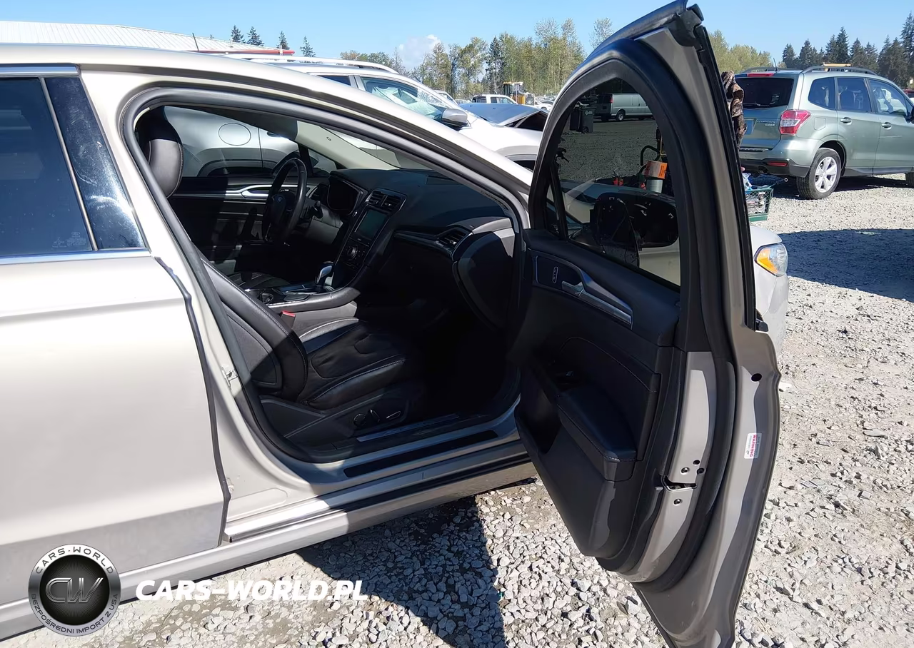 2015 Ford Fusion Titanium VIN:3FA6P0D91FR270562 - 5