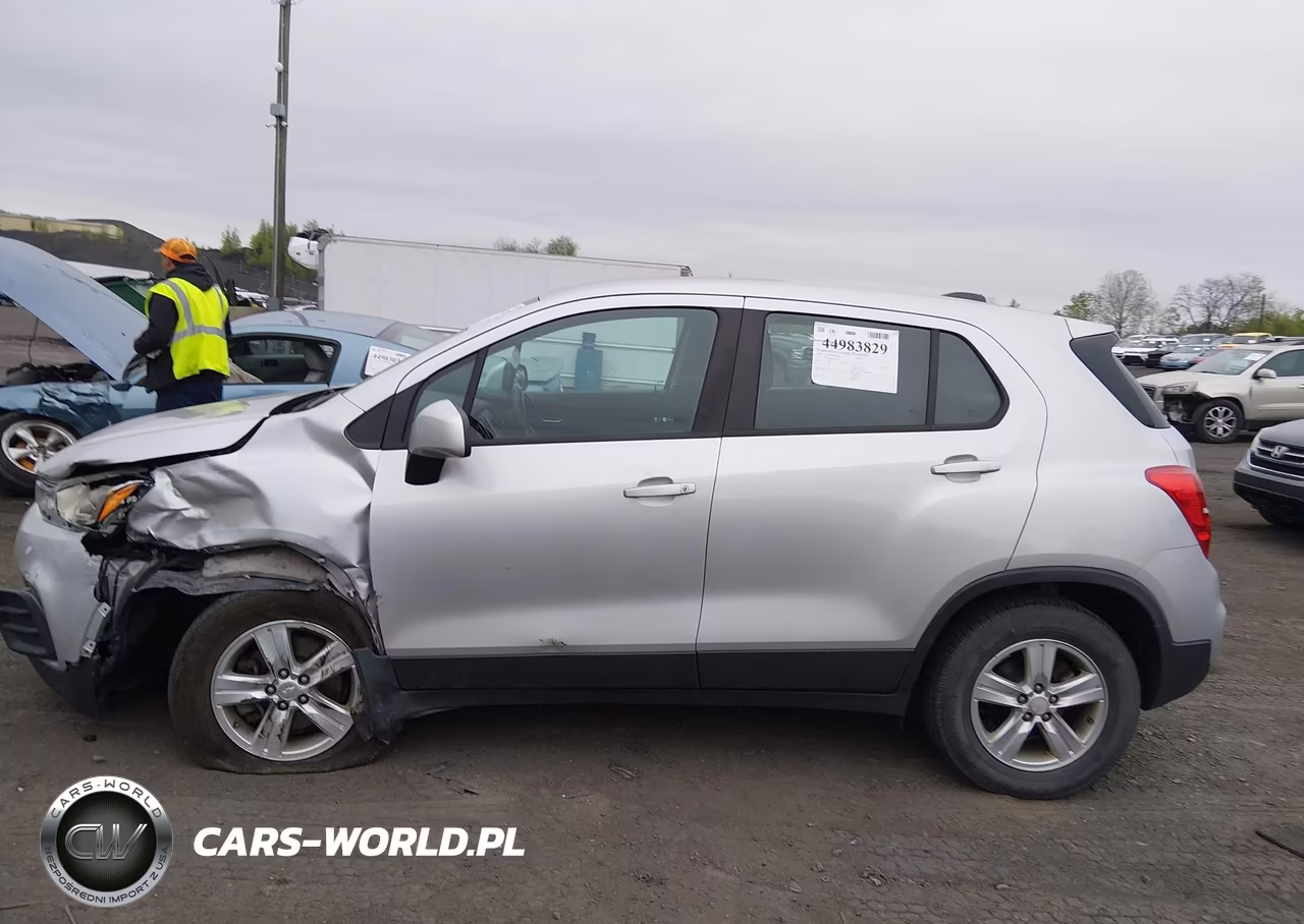 2018 Chevrolet Trax Ls VIN:3GNCJNSB6JL246956 - 14