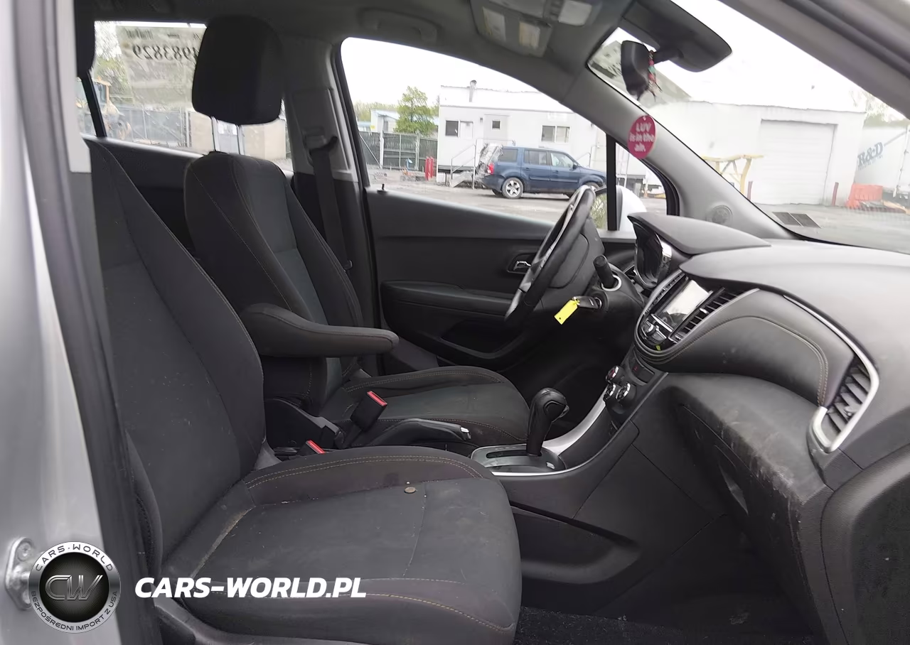 2018 Chevrolet Trax Ls VIN:3GNCJNSB6JL246956 - 5