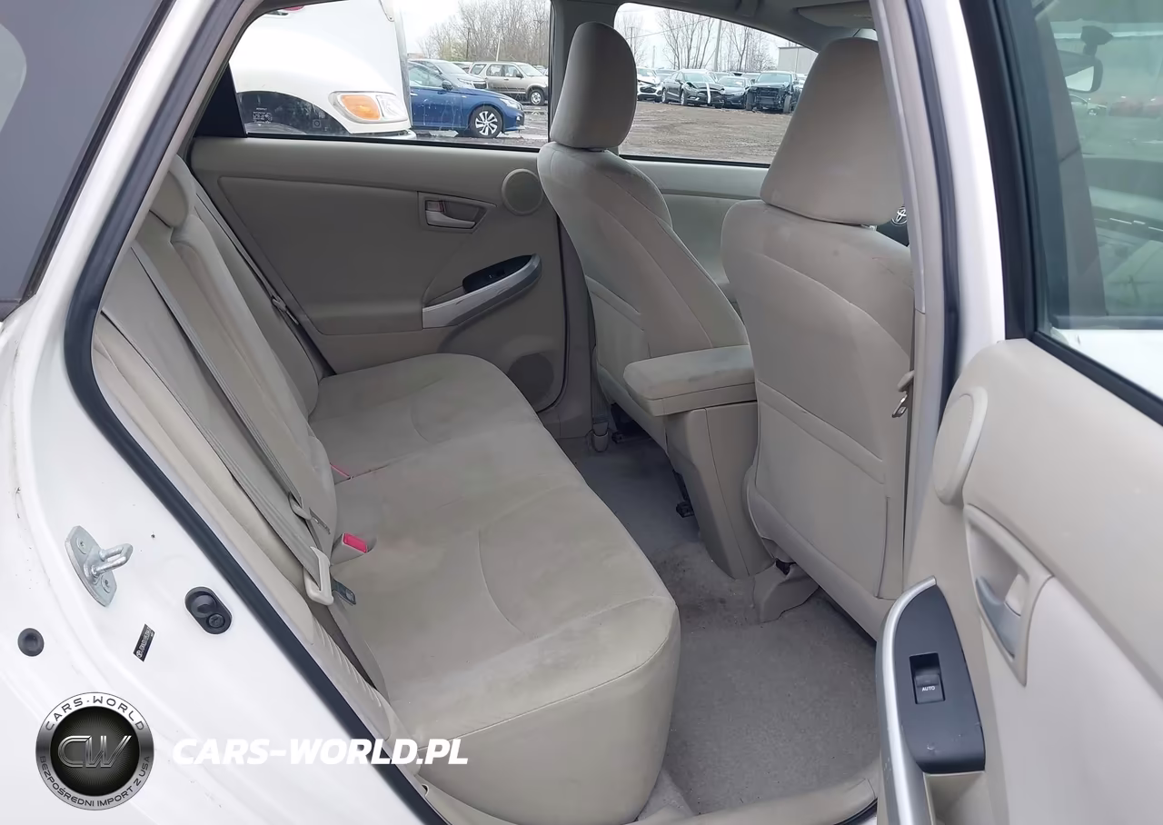 2011 Toyota Prius Three VIN:JTDKN3DU1B5309670 - 8