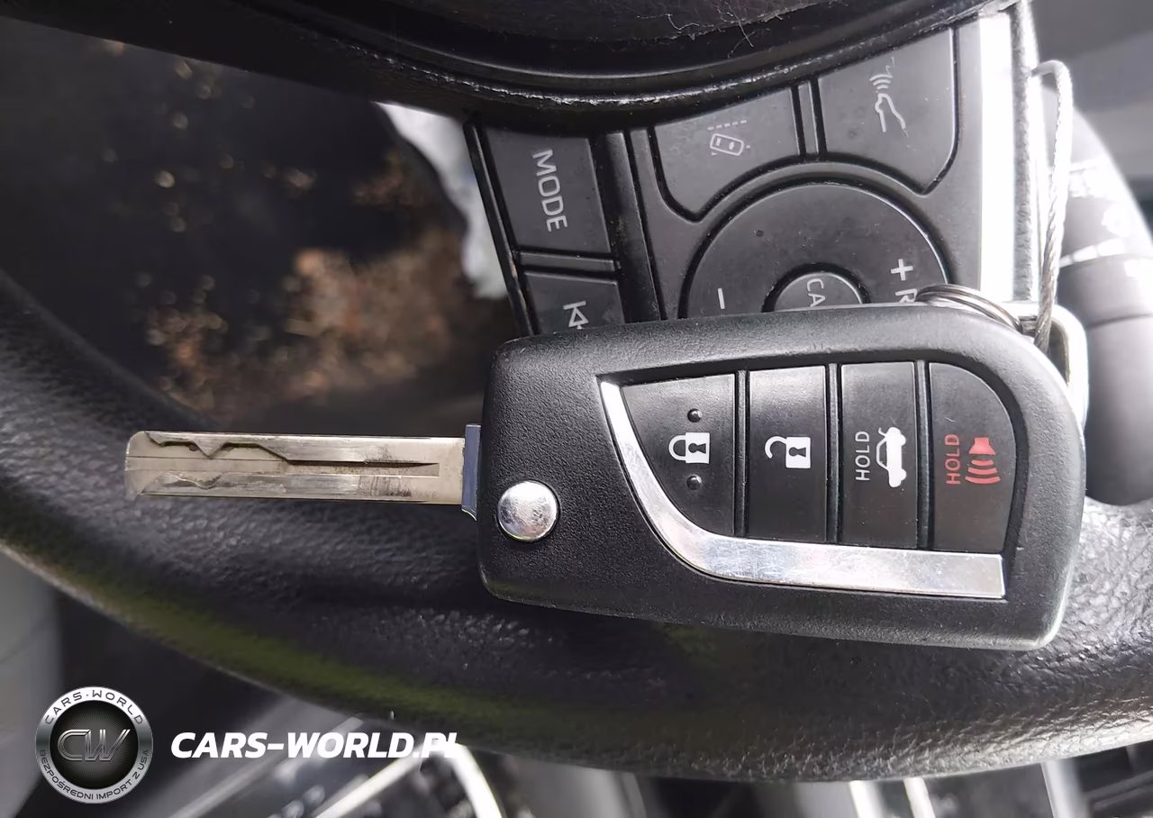 2021 Toyota Corolla Le VIN:JTDEPMAE2MJ124645 - 11