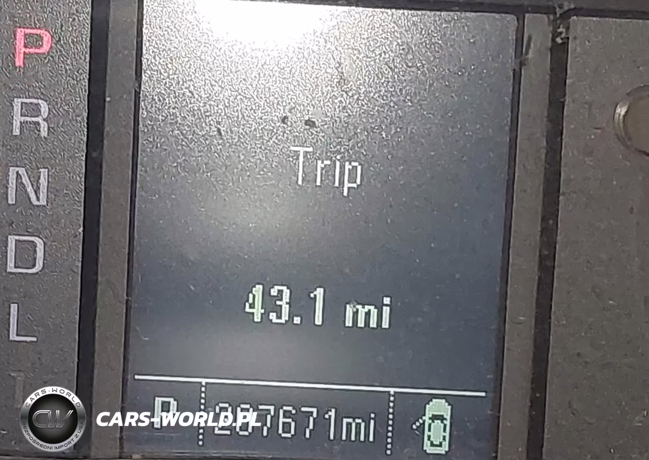 2018 GMC Sierra 1500 VIN:1GTR1LEH4JZ272617 - 16