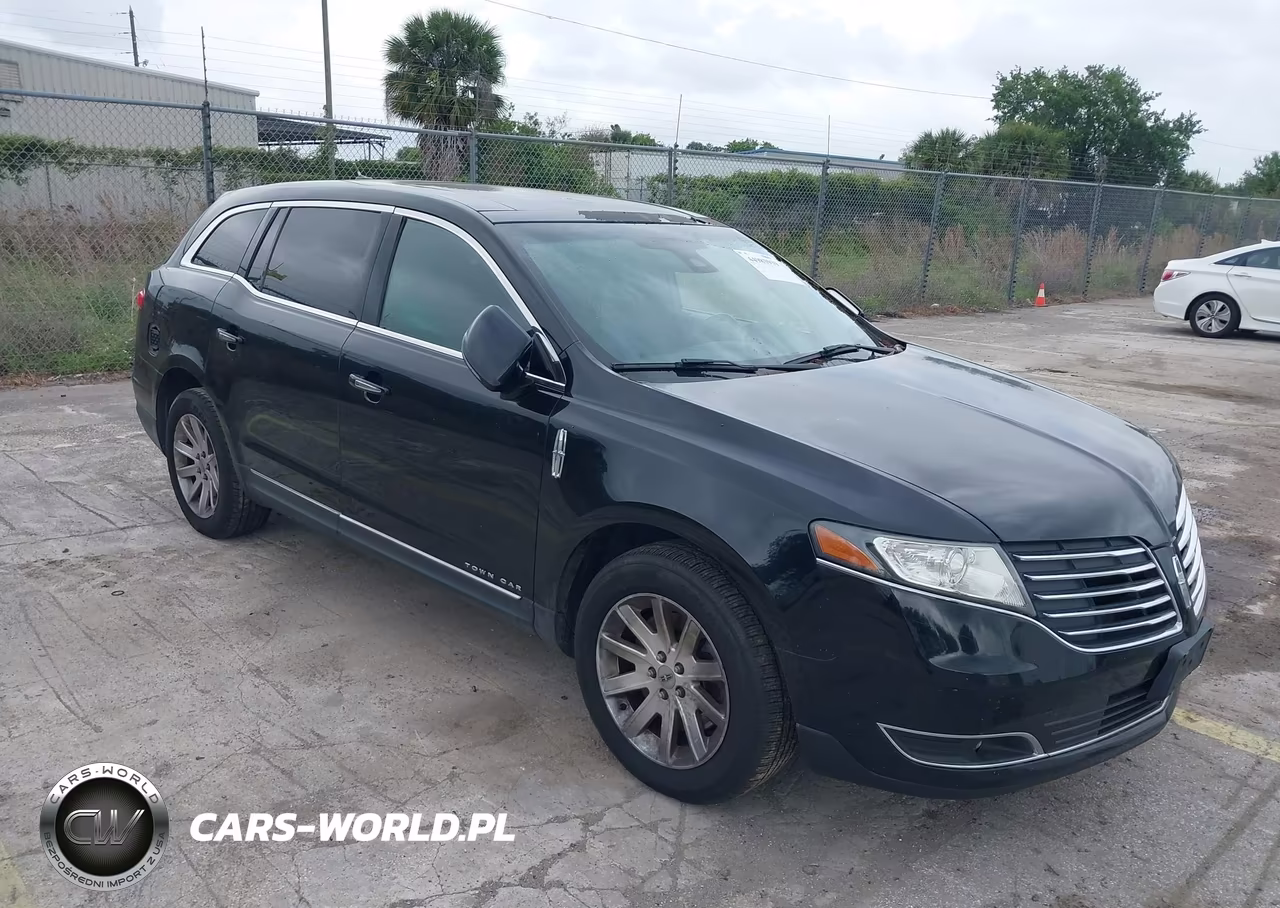 2017 Lincoln Mkt Livery