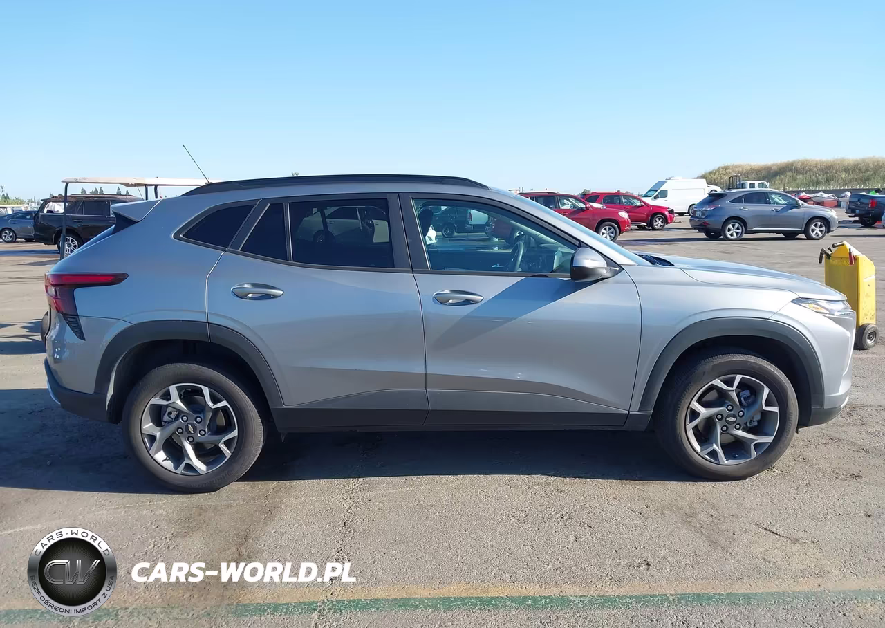 2025 Chevrolet Trax Fwd Lt VIN:KL77LHEP1SC185913 - 13