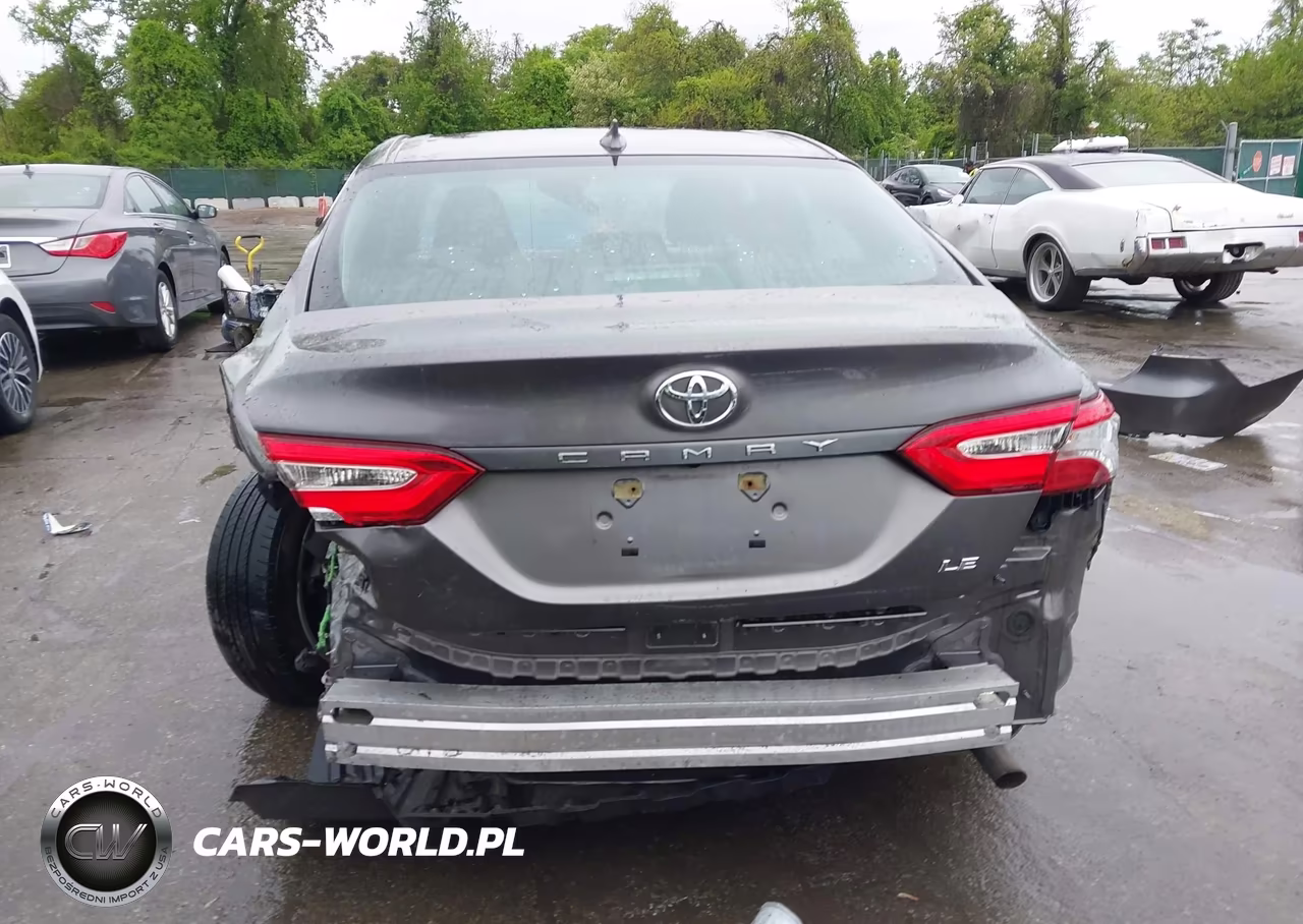 2019 Toyota Camry Le VIN:4T1B11HK0KU781675 - 6