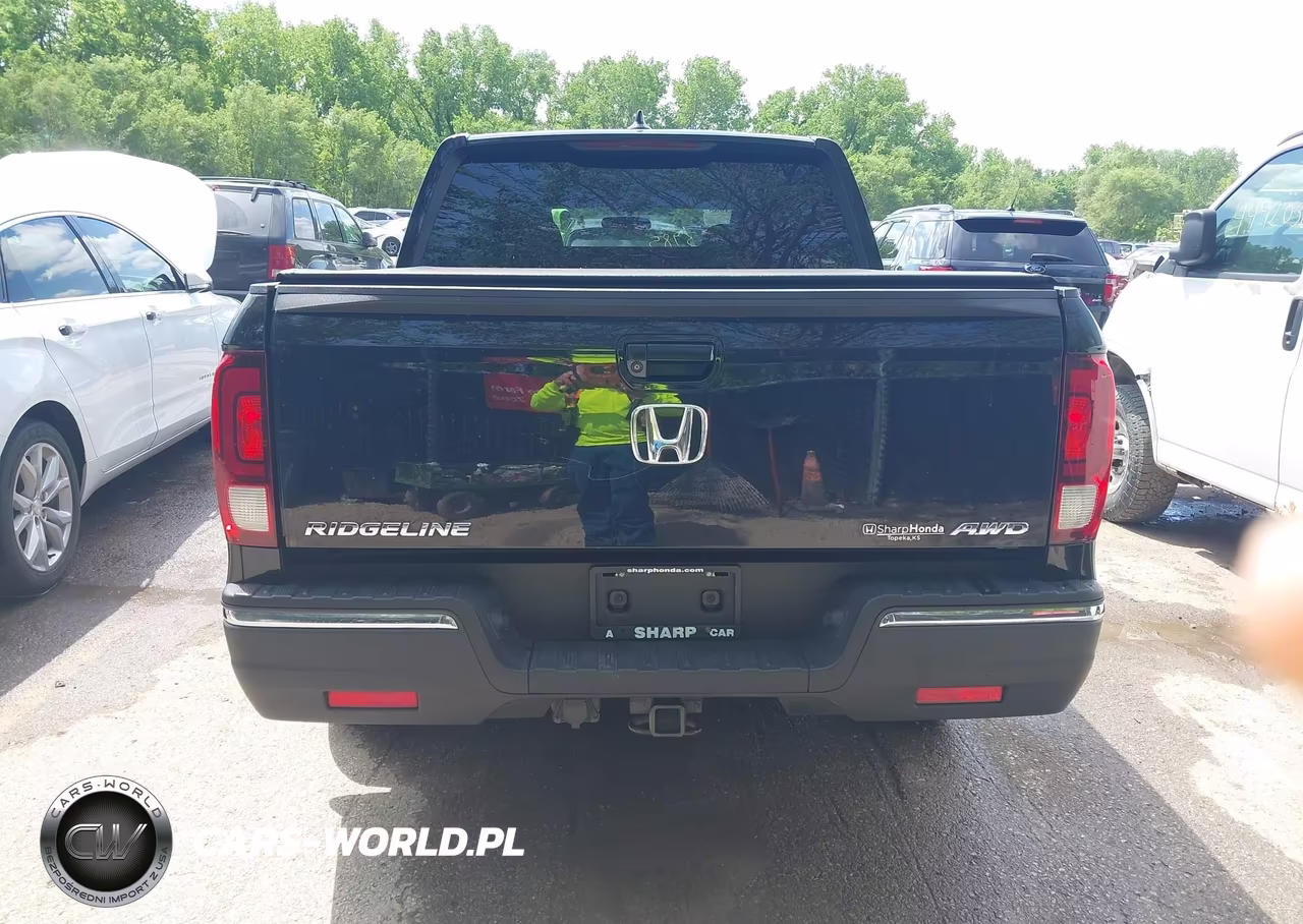 2019 Honda Ridgeline Sport VIN:5FPYK3F13KB036632 - 16