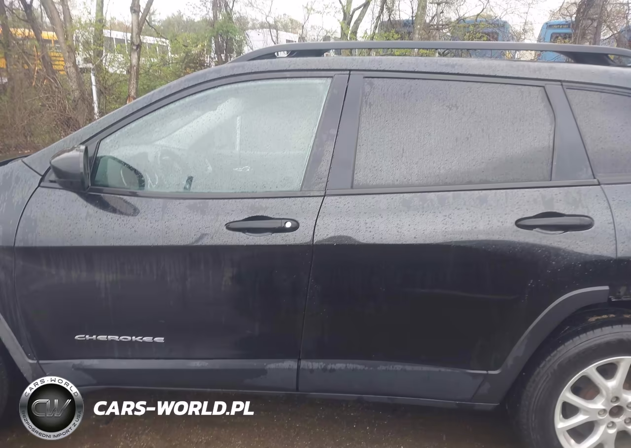 2016 Jeep Cherokee Sport VIN:1C4PJMAB9GW262416 - 15