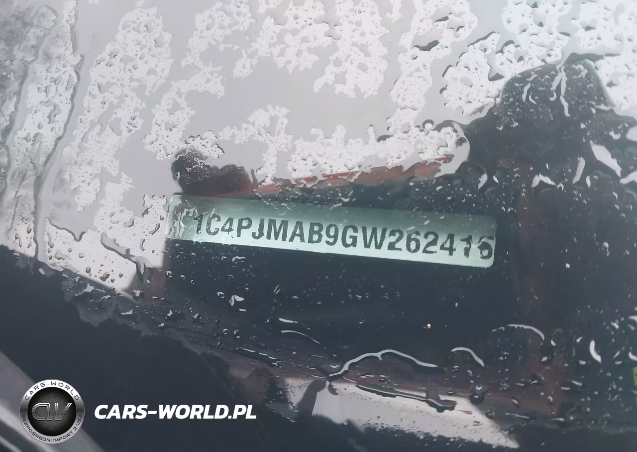 2016 Jeep Cherokee Sport VIN:1C4PJMAB9GW262416 - 9